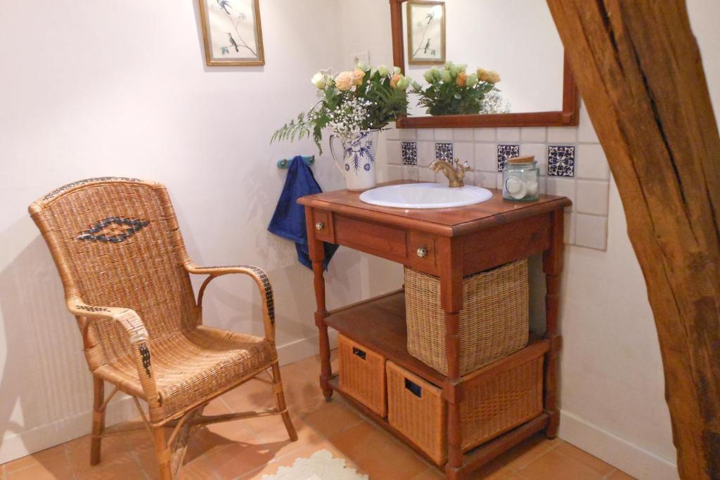 Auberge De La Tuilerie Surgy Room photo